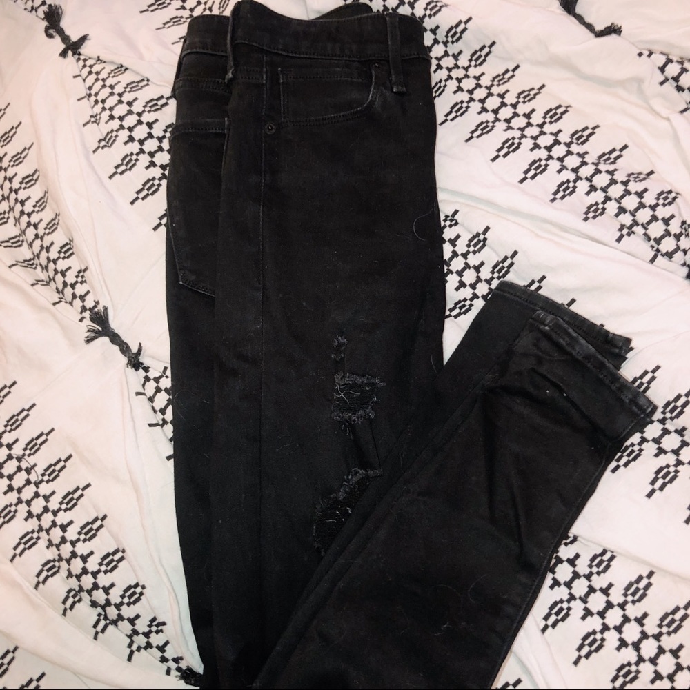 Abercrombie Distressed High Rise Skinny Jeans